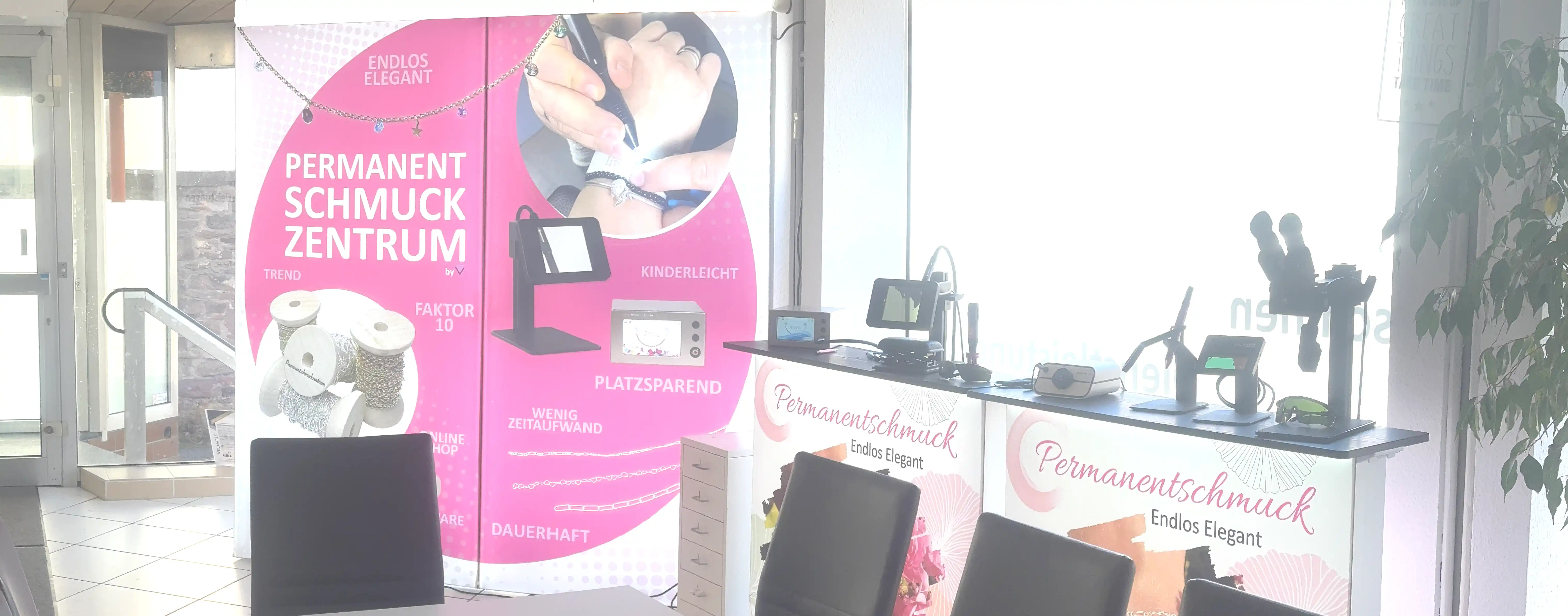 SEO-optimiertes Bild: Showroom Permanentschmuck Zentrum